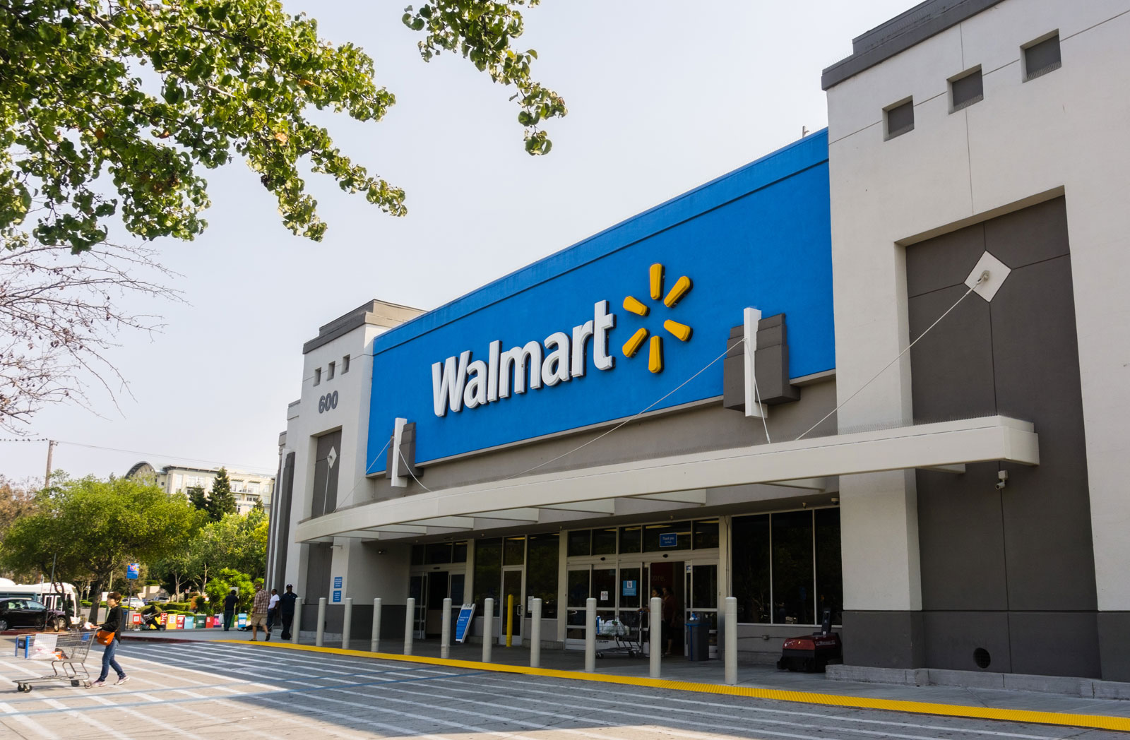 Walmart tăng lương cho 425.000 nhân viên nhờ tăng trưởng kinh doanh | Doanh nghiệp | Vietnam+ (VietnamPlus)